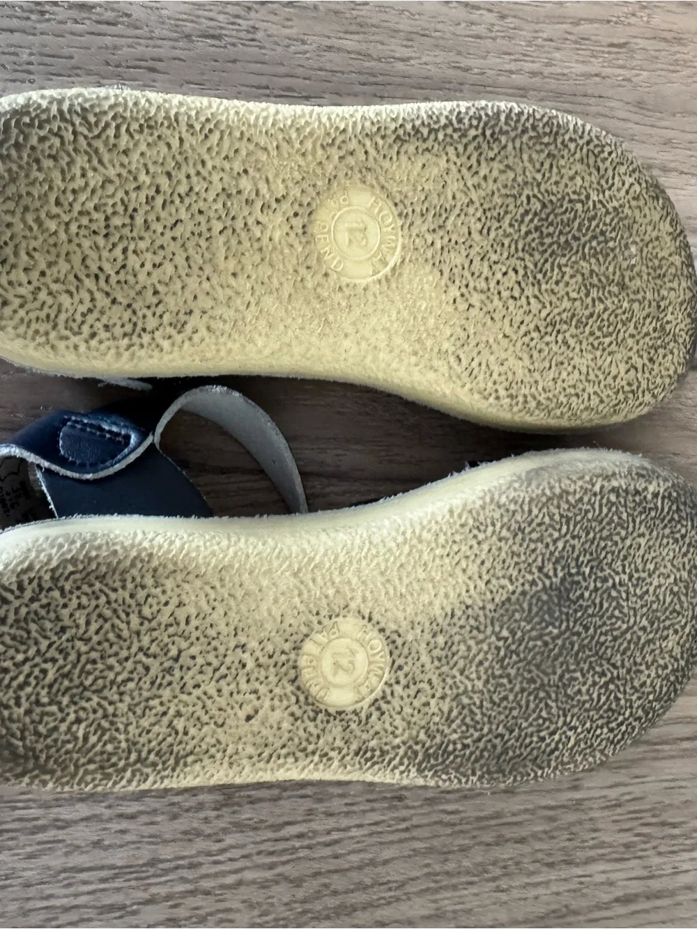 Saltwater navy sandals kid size 12T